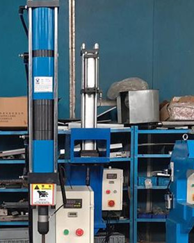 國內廠家生產的鉚接機價格貴嗎？