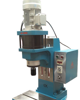 鉚接機(jī)鉚接前鉚釘?shù)臒崽幚?/></p><p>　　鉚接機(jī)是比較常見的機(jī)械設(shè)備，它可以實(shí)現(xiàn)多種鉚接工藝，很多鉚接恭喜需要鉚釘來輔助，在正式鉚接之前，有些鉚接工藝是不需要鉚釘進(jìn)行預(yù)先熱處理，直接就可以用來鉚接，但是有些工藝需要在鉚接之前進(jìn)行熱處理。</p><p>　　目前，大部分的鉚接工藝是不需要進(jìn)行熱處理的。如果需要進(jìn)行熱處理，有哪些熱處理的方法呢?今天我們來介紹一下兩種熱處理的處理方式。</p><p>　<strong>　1.鉚釘?shù)能浕療崽幚?/strong></p><p>　　鉚釘材料為碳鋼或者低碳鋼、中碳鋼、合金結(jié)構(gòu)鋼，在鉚接之前需要做軟化熱處理，具體的方式就是使用高溫回火或者退火的方式來達(dá)到軟化的目的。</p><p>　　不過有些低合金但是強(qiáng)度比較高的鋼材，使用完全退火并沒有很好的軟化效果，則需要采用等溫球化退火，像馬氏體時(shí)效鋼在進(jìn)行軟化處理的時(shí)候需要進(jìn)行固溶處理。在進(jìn)行軟化處理之后，需要進(jìn)行全面切削加工坯料，</p><p>　　<strong>2.坯料的預(yù)強(qiáng)化熱處理</strong></p><p>　　也有一些工件在鉚接的時(shí)候，因?yàn)殂T釘淬火后出現(xiàn)變形，或者因?yàn)樵O(shè)備本身?xiàng)l件有限，不方便進(jìn)行強(qiáng)化處理，這個(gè)時(shí)候就需要對(duì)坯料的預(yù)強(qiáng)化熱處理。鉚釘在進(jìn)行預(yù)強(qiáng)化熱處理的之前，需要確保材料能夠旋壓成形。通常使用調(diào)質(zhì)或正火的方法。</p><p>　　總而言之，鉚接機(jī)鉚接前鉚釘?shù)臒崽幚矸椒ㄖ饕袃煞N，一種是鉚釘?shù)能浕療崽幚?，還有一種是坯料的預(yù)強(qiáng)化熱處理，你學(xué)會(huì)了嗎?</p></div>
      <div   id=