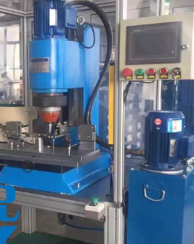 鉚接機使用期間的小問題，教你一招搞定！