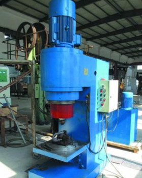 一臺氣動鉚接機需要多少錢？