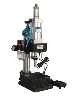 影響液壓鉚接機銷售價格的因素有哪些？