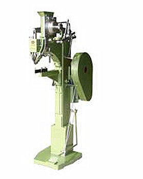 液壓鉚接機(jī)的液壓系統(tǒng)有幾種回路？